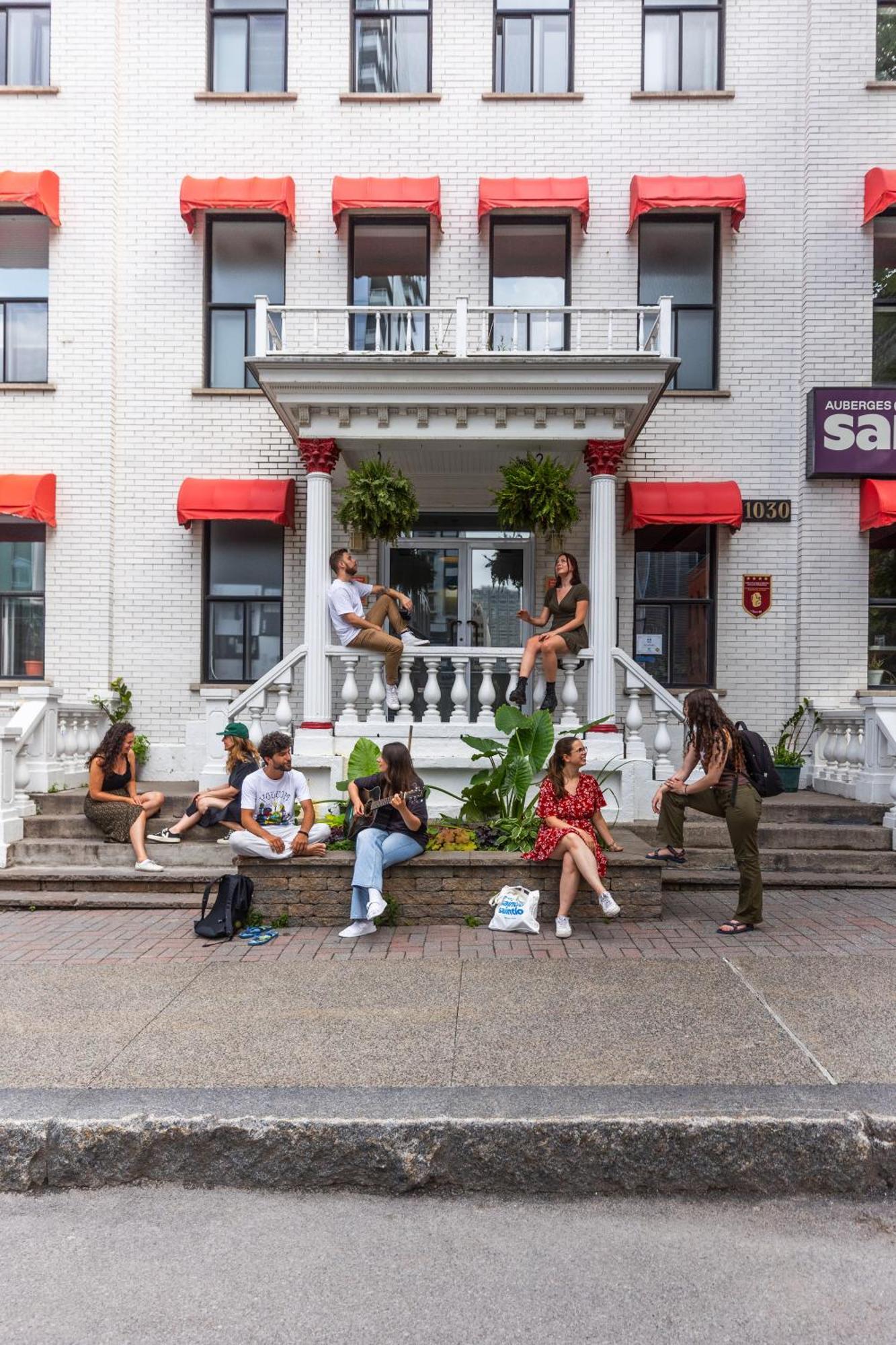 Auberge Saintlo Montreal Hostel Eksteriør bilde